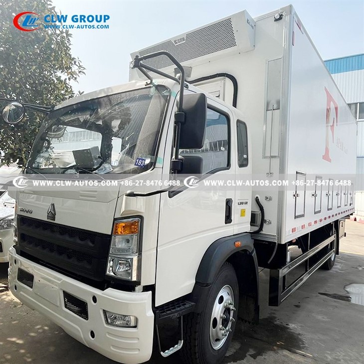 HOWO 60,000 Chicks Transportaation Truck