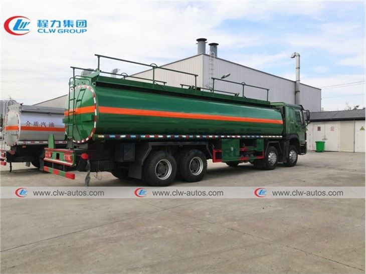 Howo 8*4 25,000liters 30,000L Diesel/Gasoline/Petrol/Fuel Transport Tanker Truck