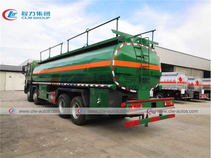 Howo 8*4 25,000liters 30,000L Diesel/Gasoline/Petrol/Fuel Transport Tanker Truck