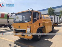 HOWO 8000Liters LPG Bobtail Truck