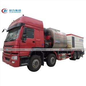 Howo 8X4 371HP Synchronous Chip Sealer Truck