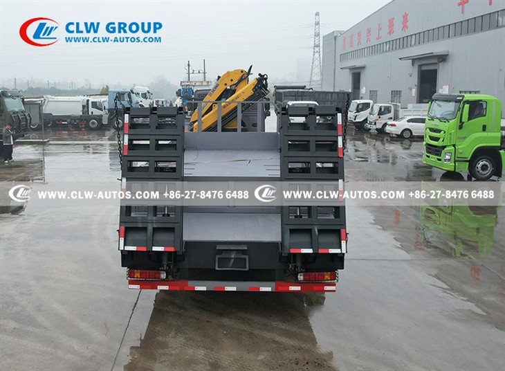 HOWO 10 Ton Knuckle Crane Truck