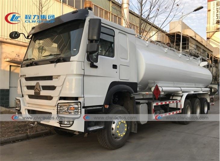 HOWO 8x6 20000Liters Oil Tanker Truck