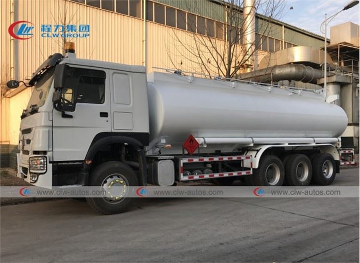 HOWO 8x6 20000Liters Oil Tanker Truck