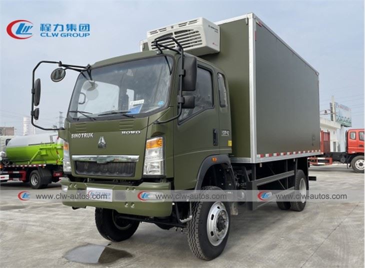HOWO All Wheel Drive 5Tons Refrigerated Truck