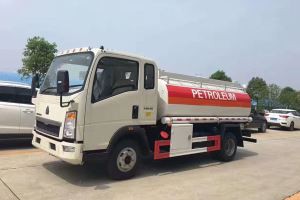 HOWO Carbon Steel Fuel Dispenser Truck