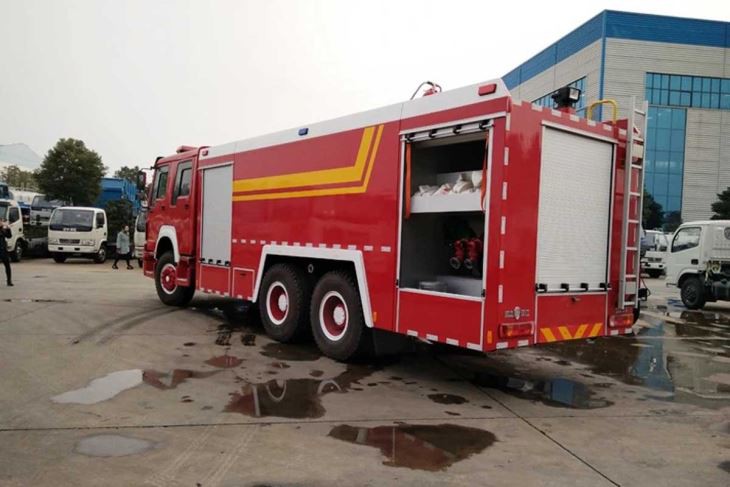 HOWO Foam Fire Truck