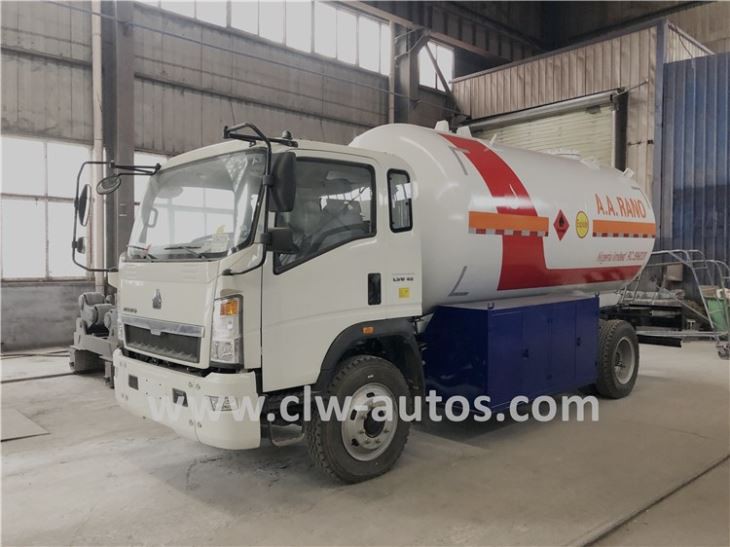 HOWO 5MT LPG Bobtail Truck