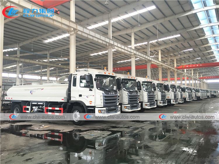 【Aug. 2015】To Venezuela-100 units of JAC 10000L Water Bowser Trucks