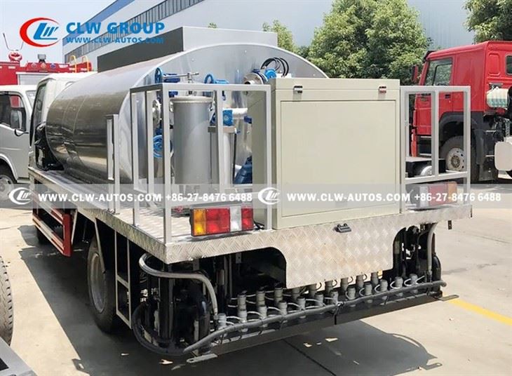 ISUZU 4m3 Bitumen Sprayer