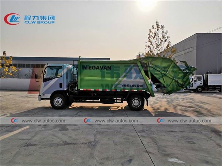 ISUZU 700P 4X2 8cbm 5Tons 6Tons Rear Loader Compressed Garbage Truck