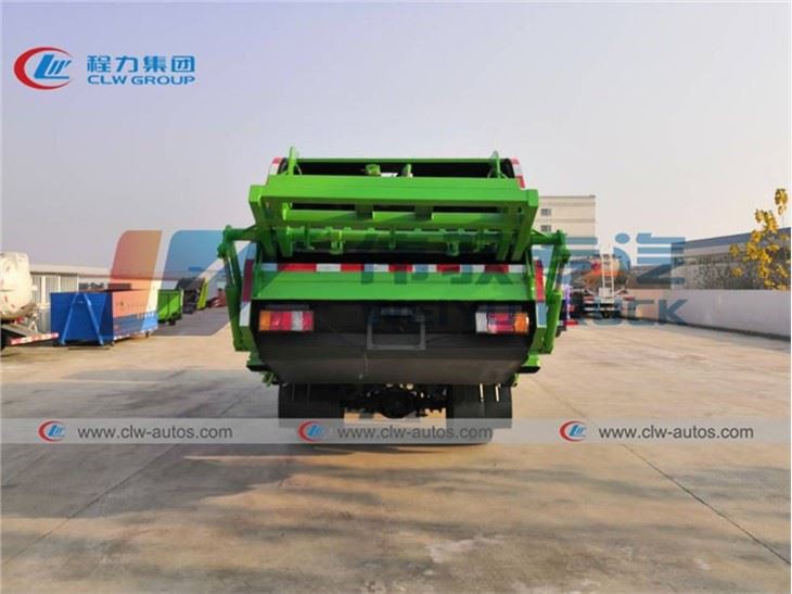 ISUZU 700P 4X2 8cbm 5Tons 6Tons Rear Loader Compressed Garbage Truck