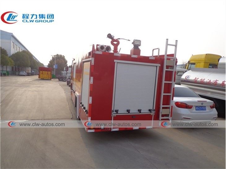 ISUZU ELF 3cbm Foam Tank Fire Fighting Truck