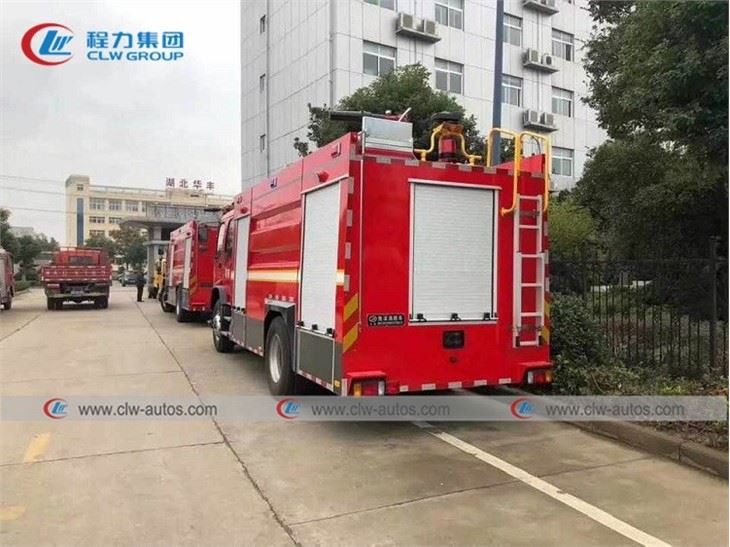 ISUZU FVR 8000 Liters 8 Tons Emergency Rescue Chemical Plant 8cbm Water Fire Fighting Truck