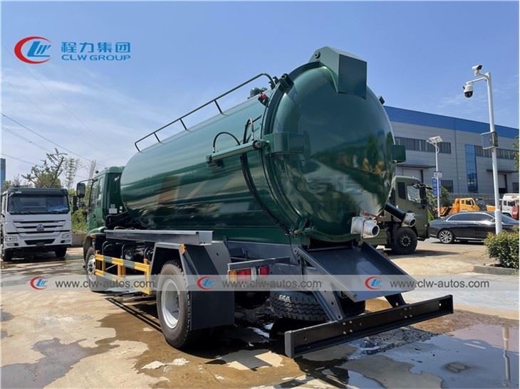 ISUZU Vacuum Sludge Pumper Truck 10Tons 10,000L