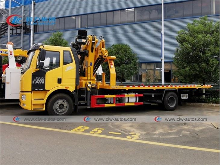J6L Flatbed Tow Truck 8Ton Knuckle Boom Crane