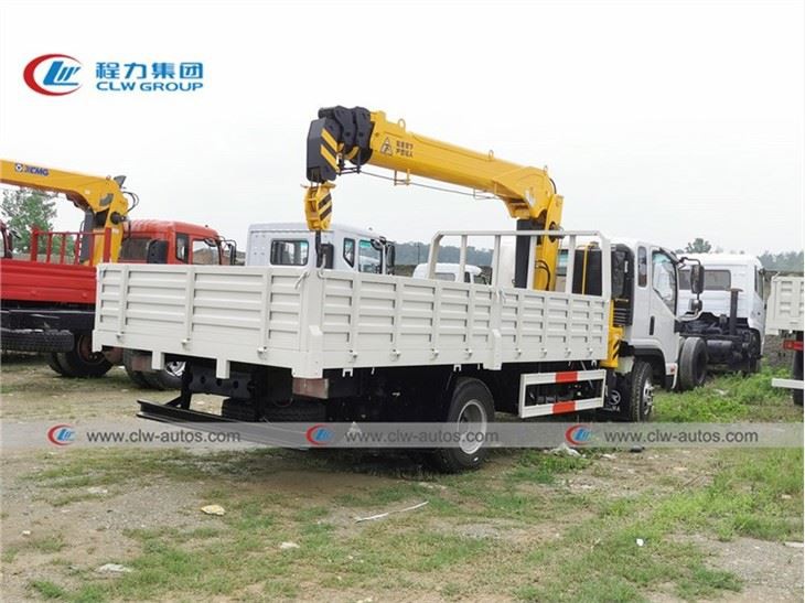 Kama 5MT Telescopic Boom Crane Truck With 5meters Cargo Box
