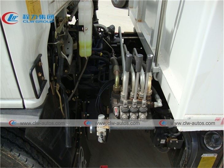 KAMA Brand 4000Liters Mini Sealed Garbage Dump Truck