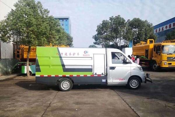 Mini Sidewalk Cleaning Truck