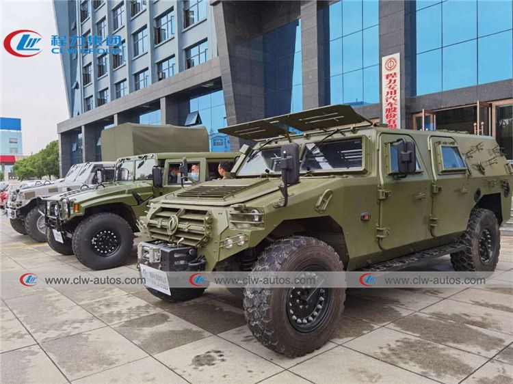 Dongfeng Military Off-Road Vehicle Cooperated with CLW Group