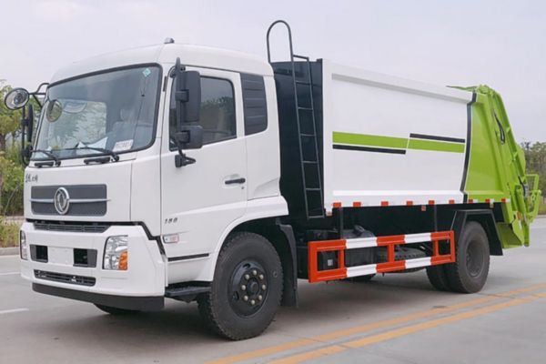 How To Drive A Garbage Truck That Works At Night