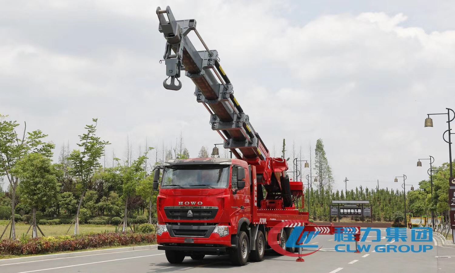 New EURO 6 Heavy Duty Crane Truck Launch In CLW Group Factory