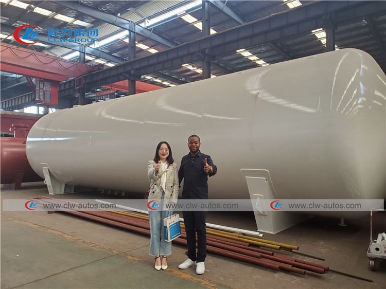 【Oct.2019】Nigerian Customer Visited CLW Group For 50,000Liters LPG Tank