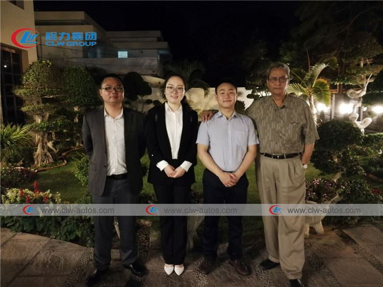 【Aug.2017】Pakistan Customer Visited CLW Group For LED Advertising Truck