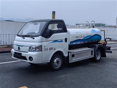 Zero-Emission Street Cleaning: CLW Group's New 4.5t Electric Water Truck