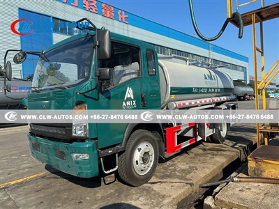 Sinotruk HOWO 10,000 Liters Fuel Tanker Truck Exported to Mali