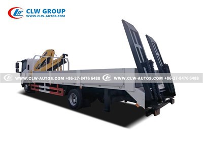 3.700P Flatbed Truck With 4Ton Crane