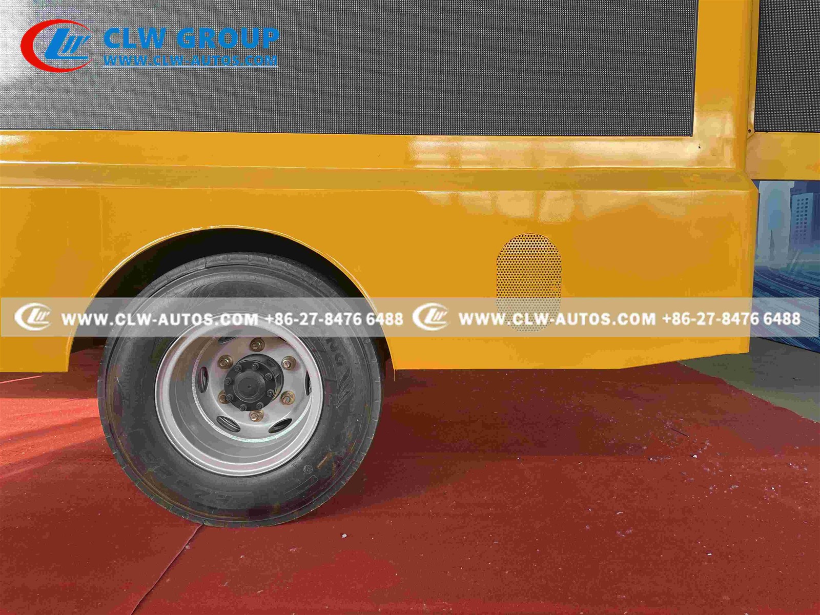 Outdoor Mobile Full Color LED Advertising Billboard Truck 10
