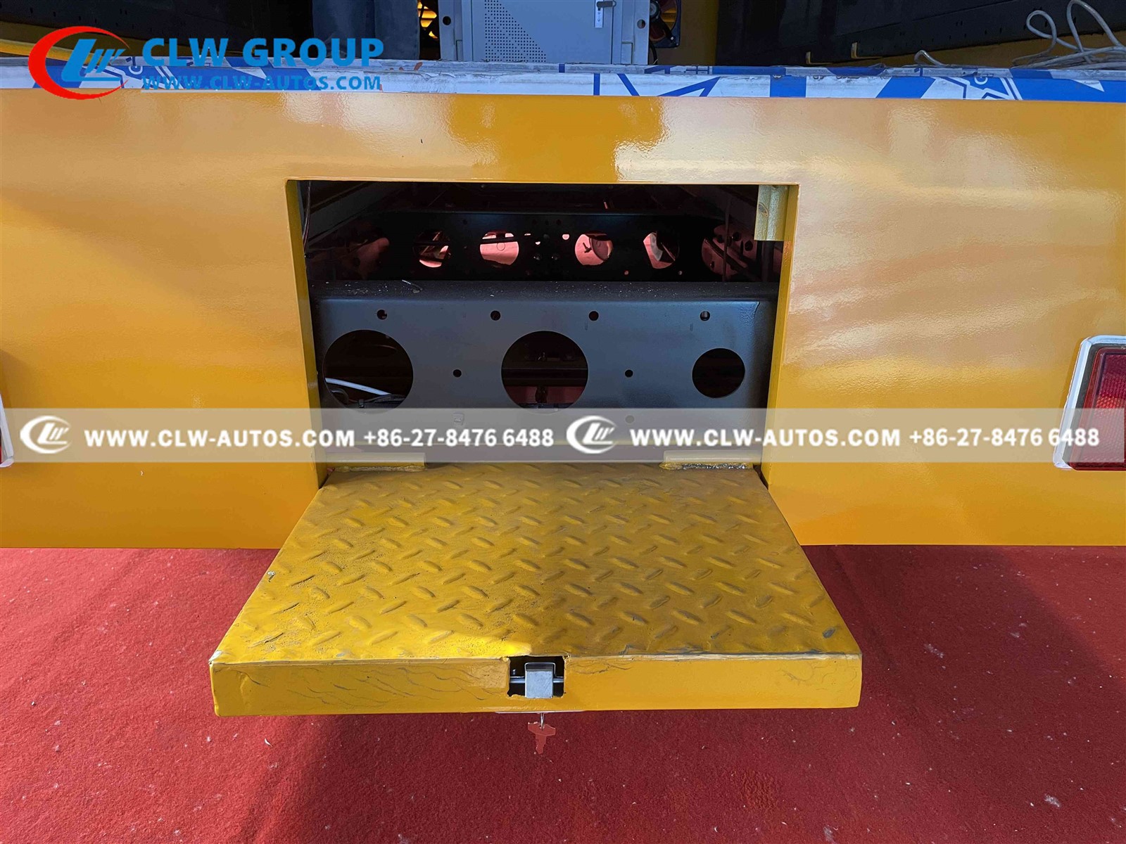Outdoor Mobile Full Color LED Advertising Billboard Truck 9 Outdoor Mobile Full Color LED Advertising Billboard Truck 9