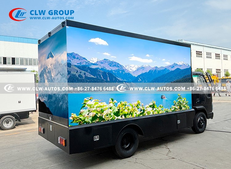 ISUZU 3D Effect Mobile LED Advertising Truck 9