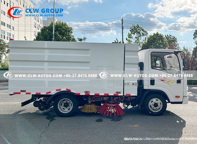 FAW 3CBM Small Street Sweeper Truck 7