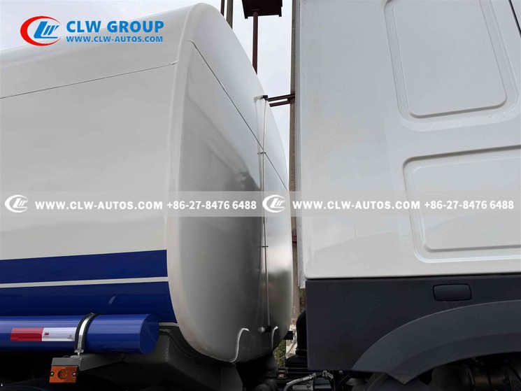 HOWO 35000L Water Cart Truck 1