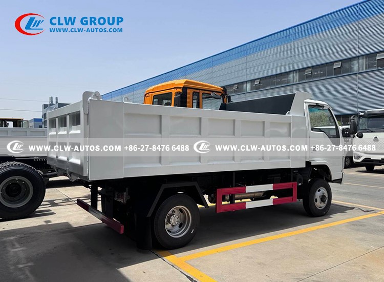 7ISUZU 100P 4X4 Off Road Dump Truck