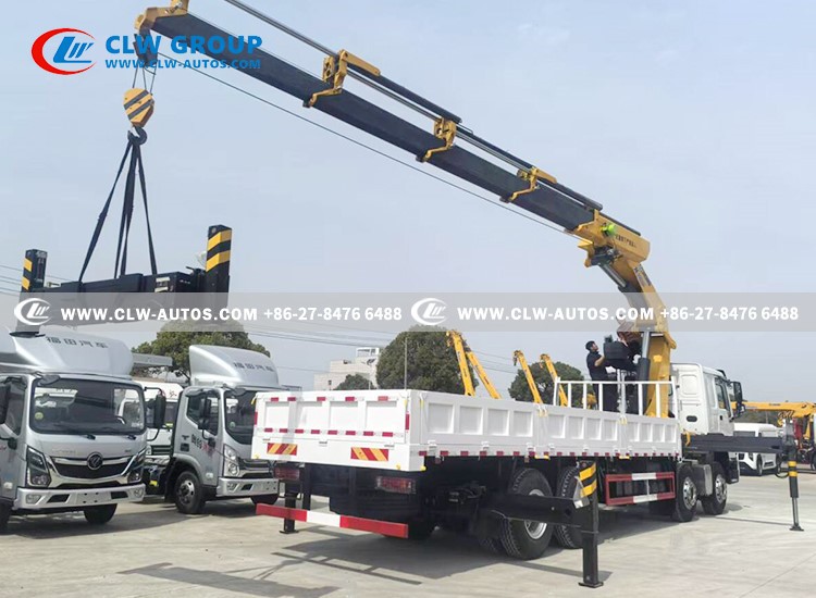 8Sinotruk 8x4 crane truck