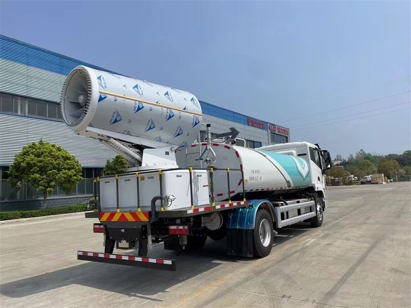 Dust Suppression Truck 4