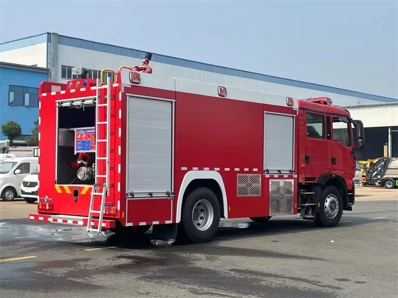 foam fire truck 4