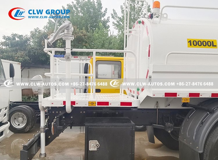 6isuzu municipal water truck