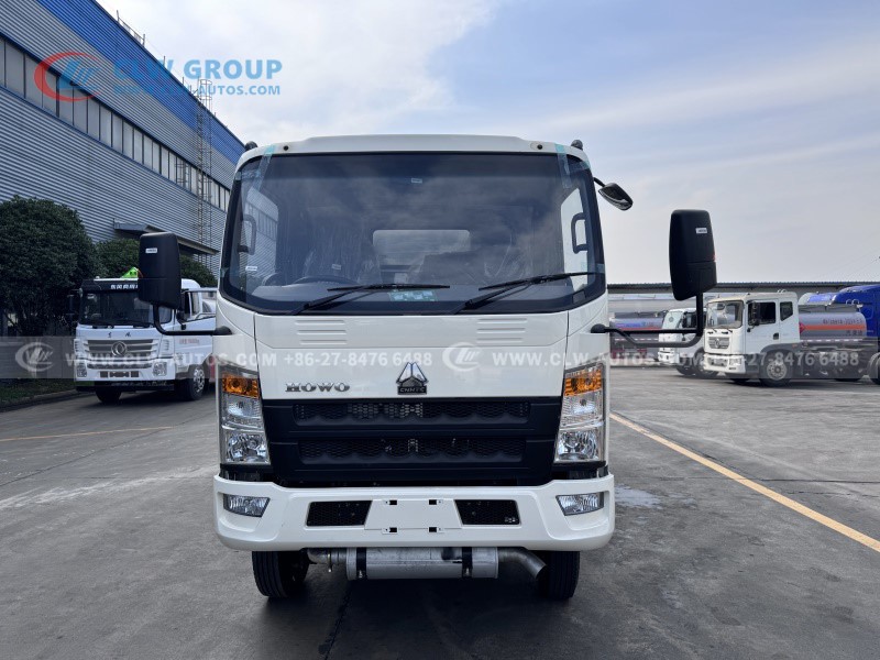 Fuel transport truck