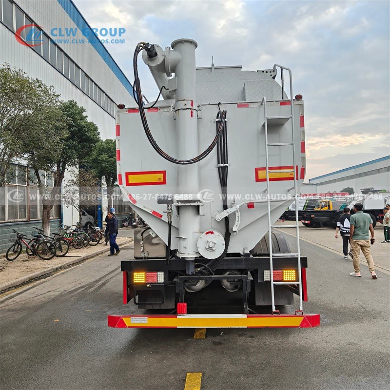 Articulated lorry