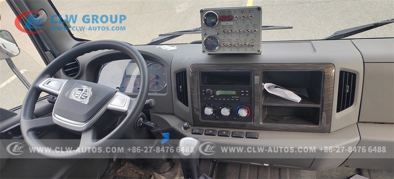 Road Sweeping Vehicle