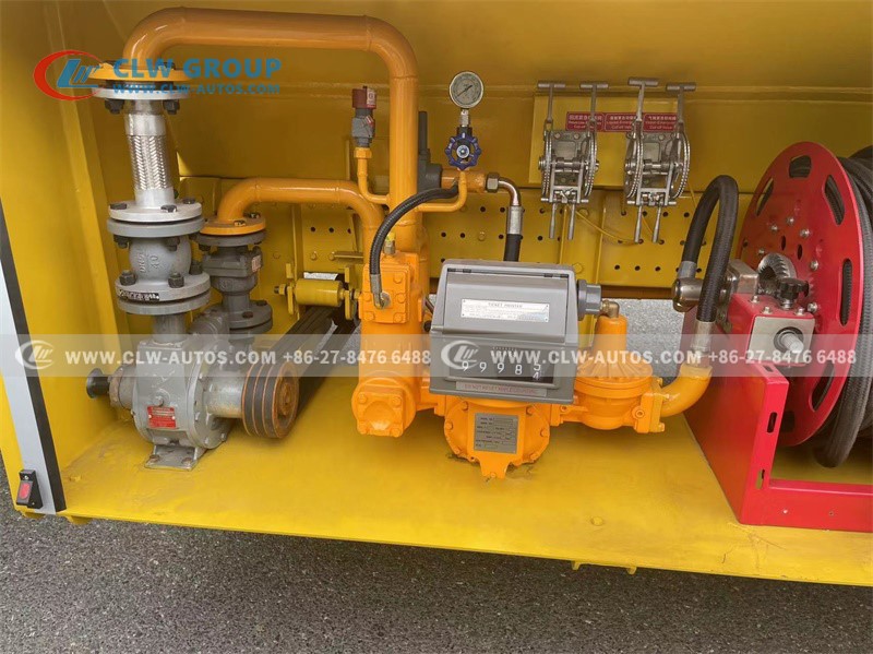 LPG Cylinder Distribution Truck