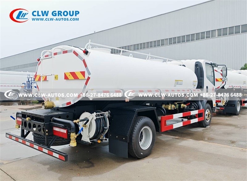 Water carrier vehicle