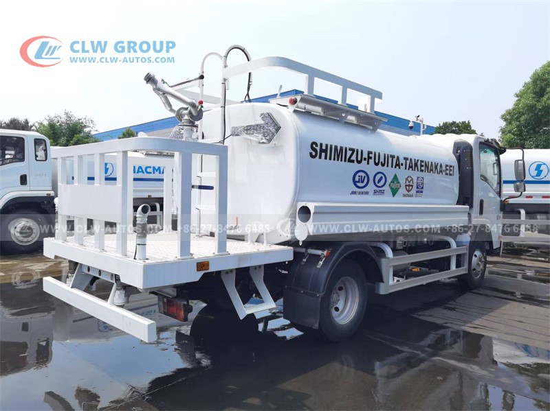 Flusher Truck
