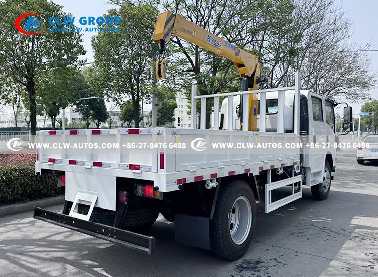 6isuzu nkr 4x2 crane truck