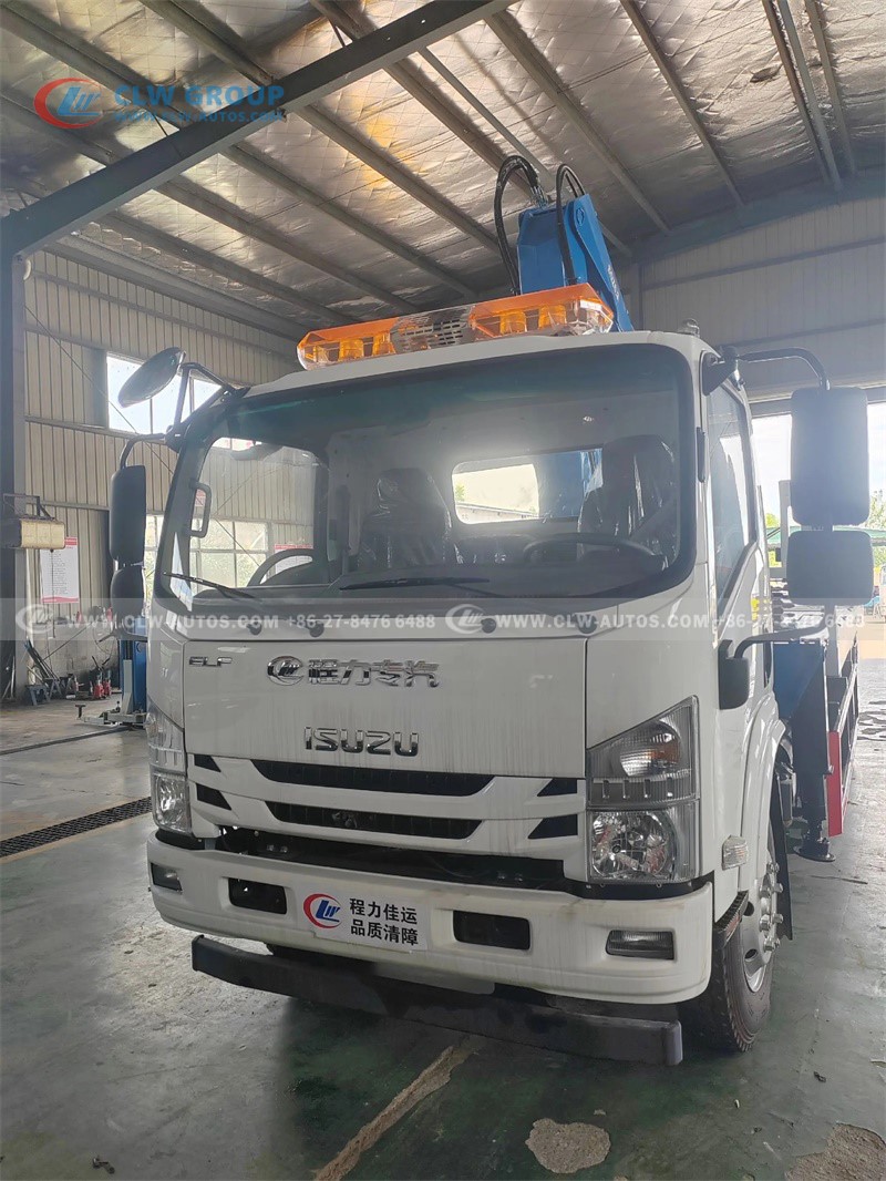 Flatbed Recovery Truck with Crane