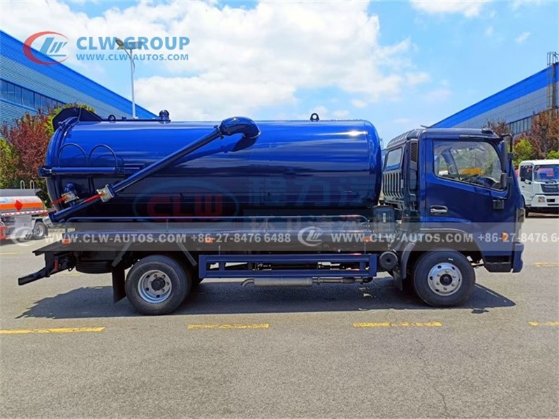 Fecal Suction Truck